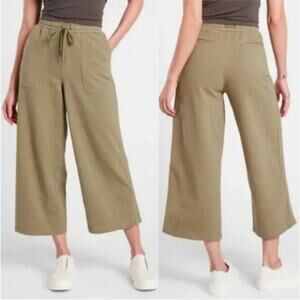 ATHLETA Farallon Heathered Wide Leg Crop Shadow Olive Green {S38}